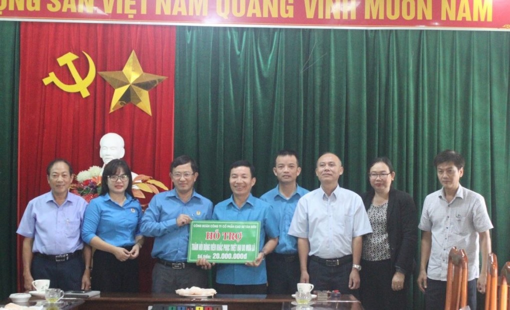 Lãnh đạo VRG thăm hỏi, động viên các công ty miền Trung bị ảnh hưởng do mưa lũ